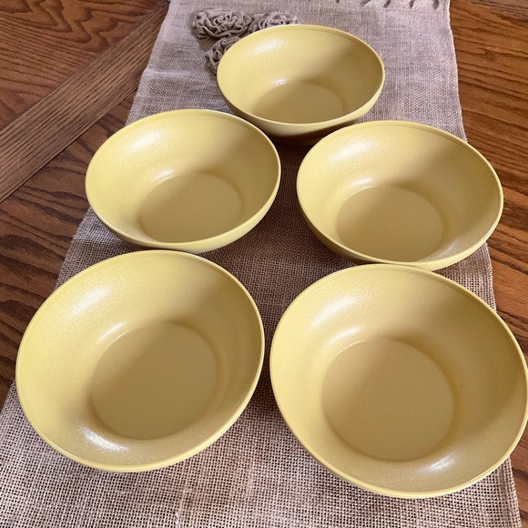 Tupperware Other - Tupperware Bowls - Set of 5